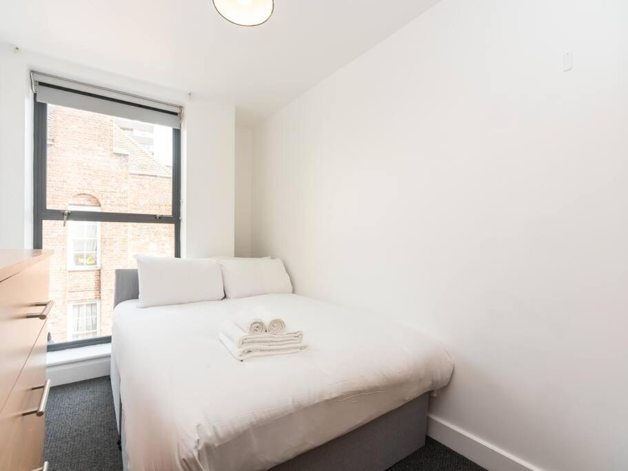 Bright & Modern 2-Bed Apartment In Vibrant East Londra Esterno foto