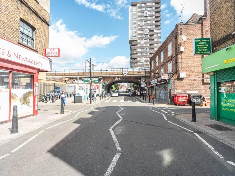 Bright & Modern 2-Bed Apartment In Vibrant East Londra Esterno foto