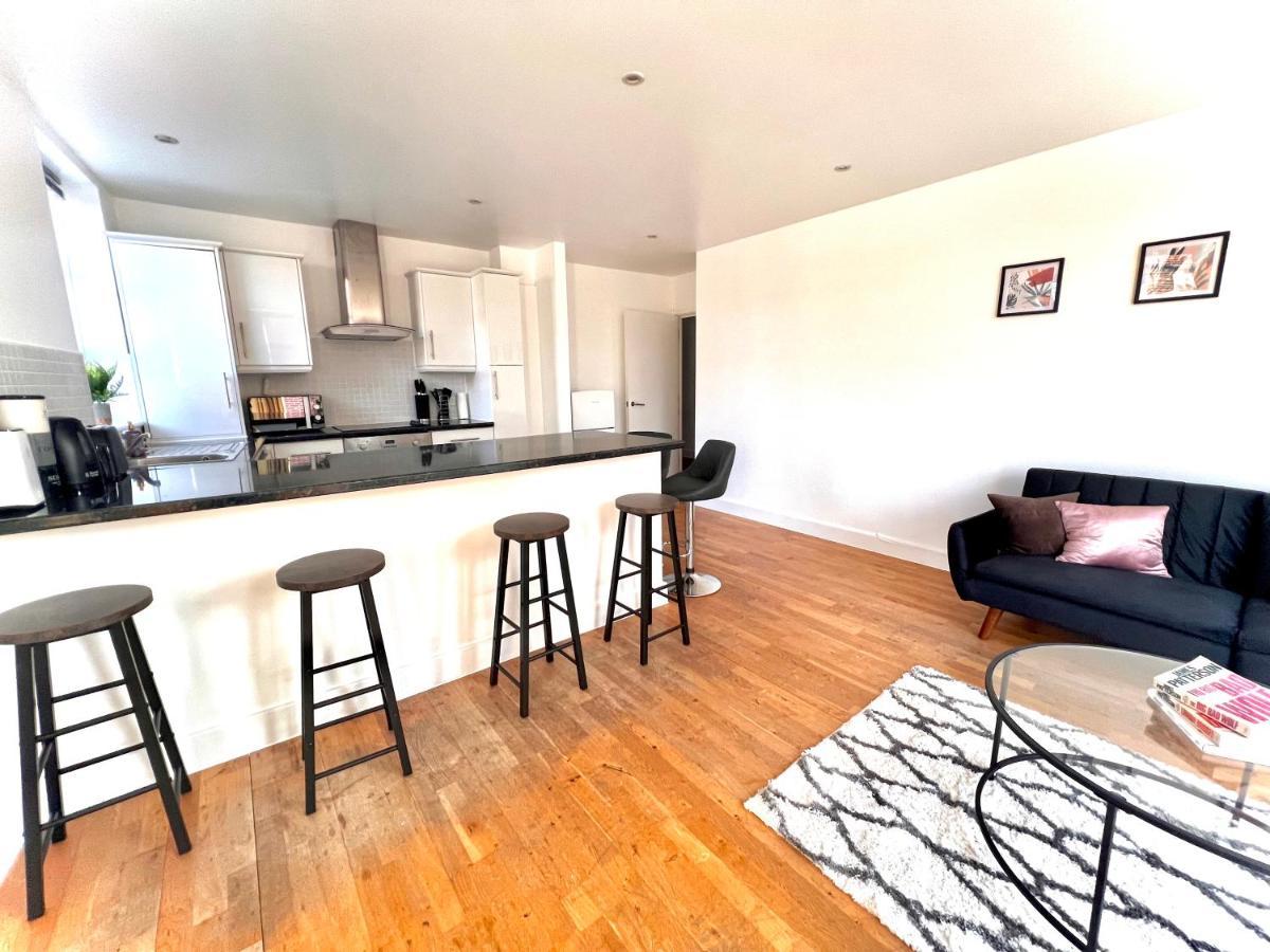 Bright & Modern 2-Bed Apartment In Vibrant East Londra Esterno foto
